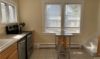 49 Connection St, Newport, RI 02840