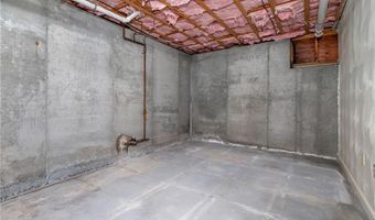 200 Heroux Blvd 606, Cumberland, RI 02864