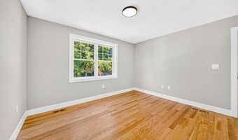 8 Country Ln, Billerica, MA 01821