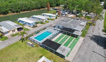 58 Leisure Dr, Auburndale, FL 33823