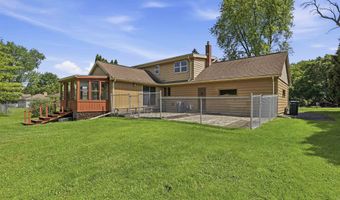 5400 LONG Ct, Appleton, WI 54914
