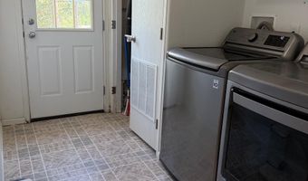 1224 Woodside Rd, Cascade, ID 83611