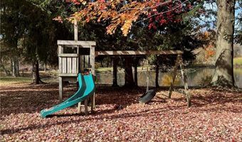 1194 Van Winkle Dr, Ashtabula, OH 44004