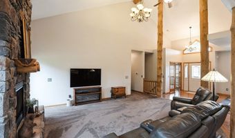 8091 NE 30th Pl, Altoona, IA 50009