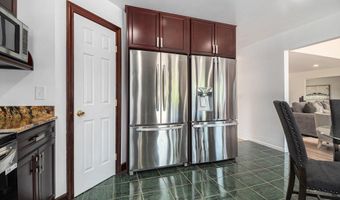 8411 Reese Ln, Ann Arbor, MI 48103