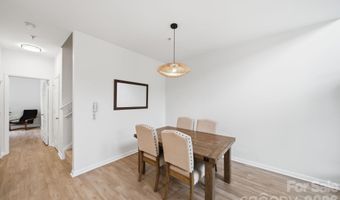 643 Raphael Pl, Charlotte, NC 28205