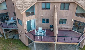 9 Top Notch Rd, Bartlett, NH 03812