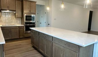 182 Peeps Ct, Adkins, TX 78101