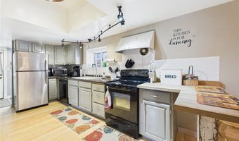 33 W Main St, Angelica, NY 14709