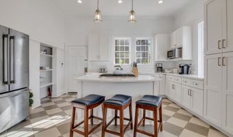 1214 King St, Beaufort, SC 29902