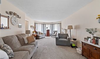 2007 Nolt Dr, Akron, OH 44312