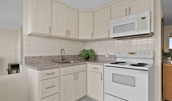 2211 Ala Wai Blvd 3111, Honolulu, HI 96815