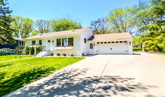 128 Elizabeth Dr, Aberdeen, SD 57401