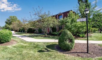 135 4 Charter Oaks Dr 4, Amherst, NY 14228