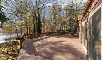 12 Georgiana Dr, Cumberland, RI 02864