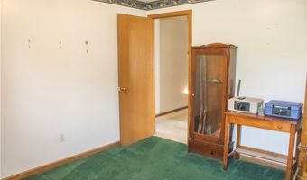 2322 New Milford Rd, Atwater, OH 44201