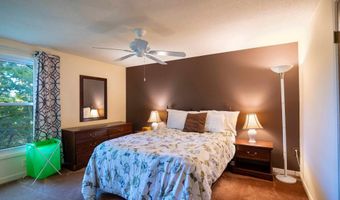 547- B KING St 17B, Basye, VA 22810