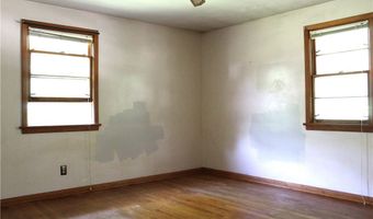 2842 Fairview Dr, Ashtabula, OH 44004