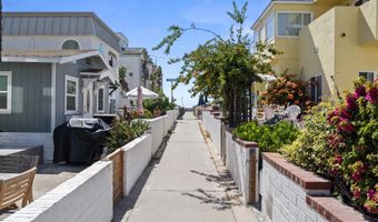 749 Zanzibar Ct, San Diego, CA 92109