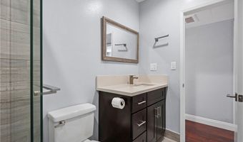 5414 Newcastle Ave 66, Encino, CA 91316