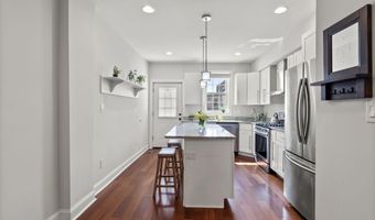 330 S CLINTON St, Baltimore, MD 21224