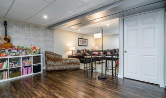 19 Audubon Ln, Coventry, RI 02831