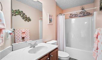 658 Nicole Dr, Amherst, OH 44001