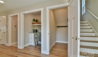 219 Fayetteville St, Asheville, NC 28806