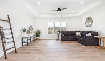 6100 Lynbrook, Asbury, IA 52002