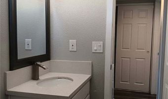 445 N 14th St D, Las Vegas, NV 89101