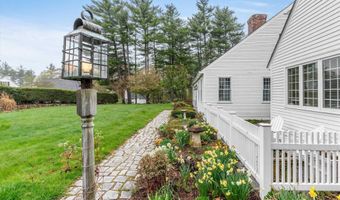 19 Pinnacle Rd, Amherst, NH 03031