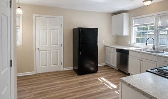 1501 Hogarth St, Beaufort, SC 29902