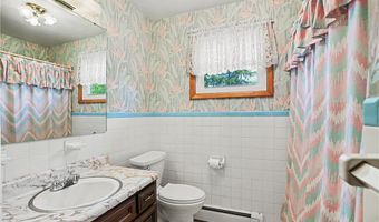 2107 Lynwood Dr, Aliquippa, PA 15001
