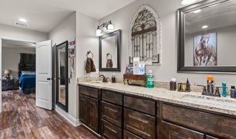 1615 Linton Rd, Benton, LA 71006