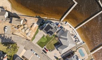 32 Cove Rd W, Bayville, NJ 08721