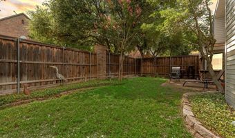 14826 Le Grande Dr, Addison, TX 75001
