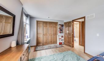 1608 N Douglas Ave, Arlington Heights, IL 60004