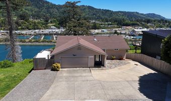 318 DEL NORTE Ln, Brookings, OR 97415