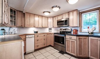 117 Middle Rd, Acton, ME 04001