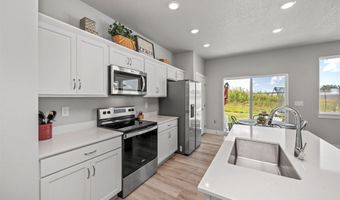 2226 Chan Dr, Adel, IA 50003
