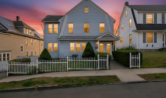 25 Manhattan Ave, Bridgeport, CT 06606