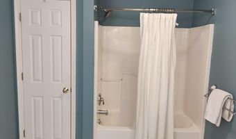11 COTTONWOOD Dr, Barboursville, VA 22923