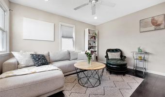 3 Kent Pl, Amityville, NY 11701