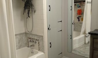 242 Birch Ln, Arden, NC 28704