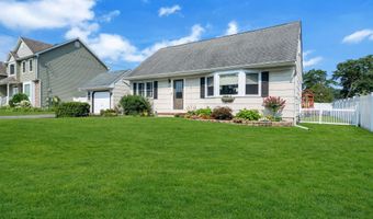 728 Neptune Ave, Beachwood, NJ 08722