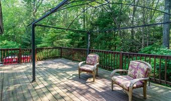 154 Spring Valley Dr, East Greenwich, RI 02818