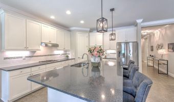 621 WINTERSIDE Dr, Apollo Beach, FL 33572