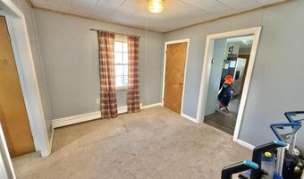 69 Green St, Augusta, ME 04330