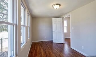 6 Levitt Ave, Bergenfield, NJ 07621