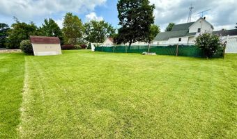505 Edgewood Dr, Batesville, IN 47006